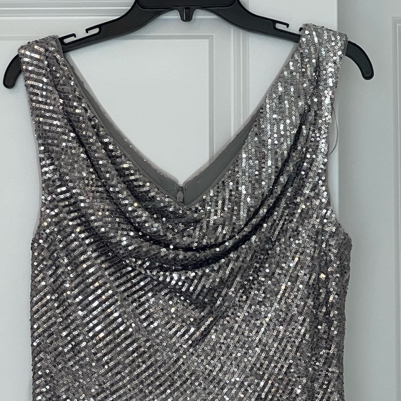 Evening Gown - Picture 4 of 8